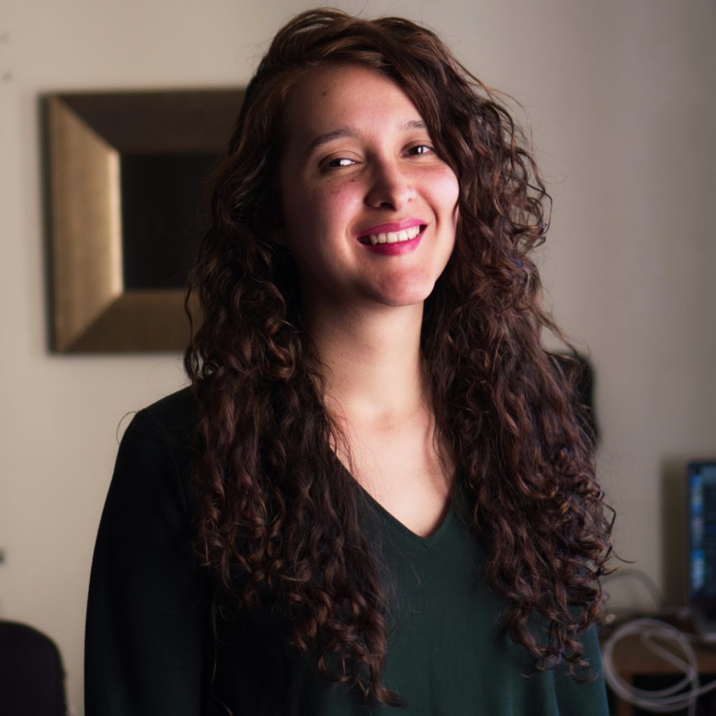Retrato de Ediht Perozo, jefa de comunicaciones en Taiko Producciones Chile